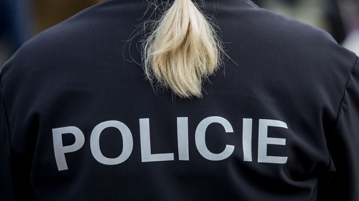 Razie v autoškolách v Libereckém kraji: policisté zadrželi pět lidí