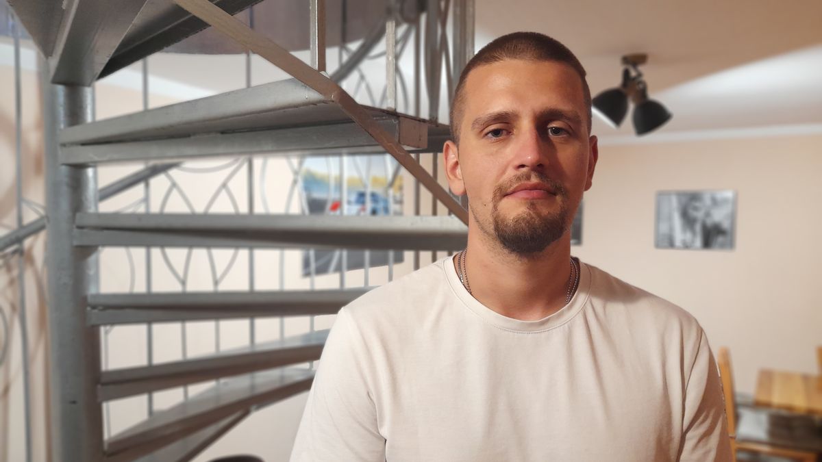Českého bojovníka na Ukrajině viní z rabování. Hrozí mu dvacet let vězení