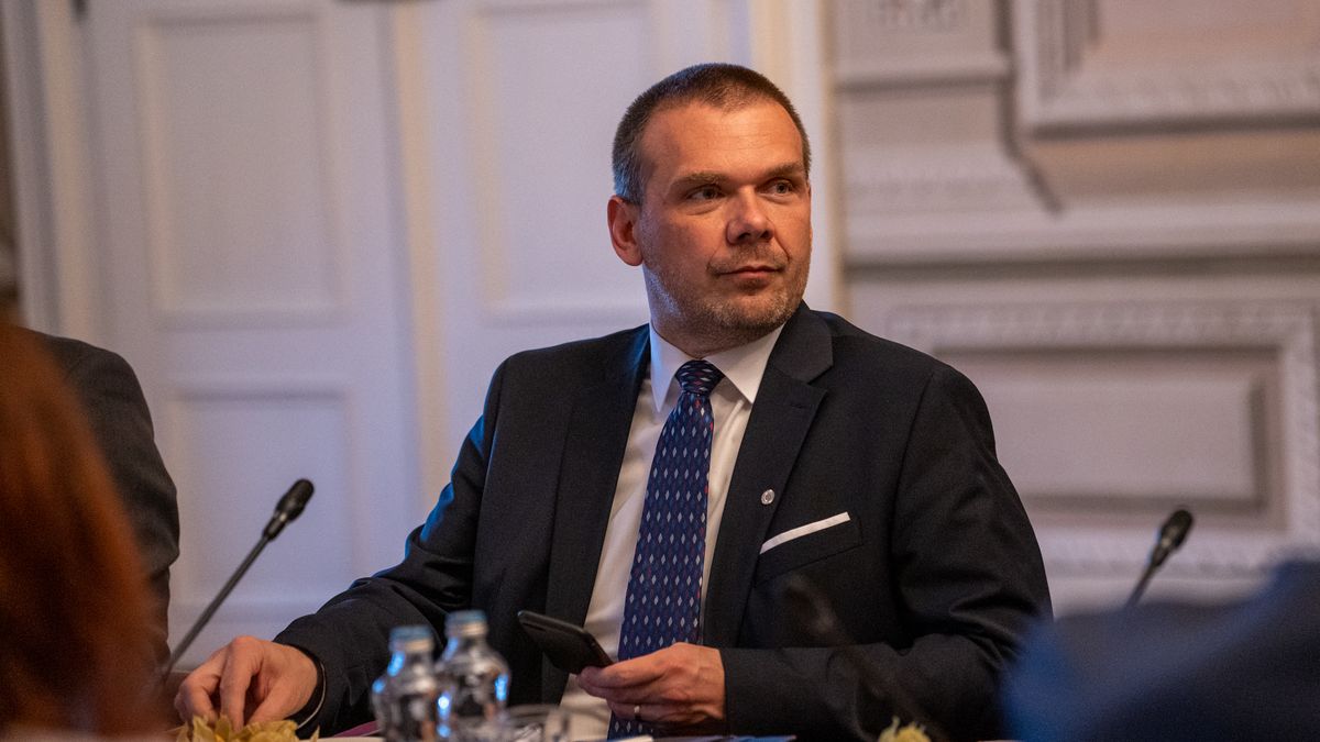Ministr Baxa vysvětluje zvýšení poplatků za televizi