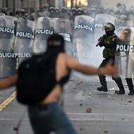 Protesty otřásají touto jihoamerickou zemí od prosince, kdy byl sesazen prezident Pedro Castillo. Ten chtěl rozpustit parlament a jmenovat vládu bez kontroly zákonodárců.
