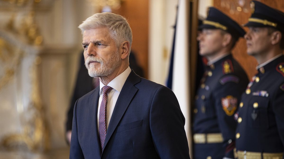 Je nutný souhlas NATO? Pavlova milost pro vojáky z Afghánistánu se komplikuje