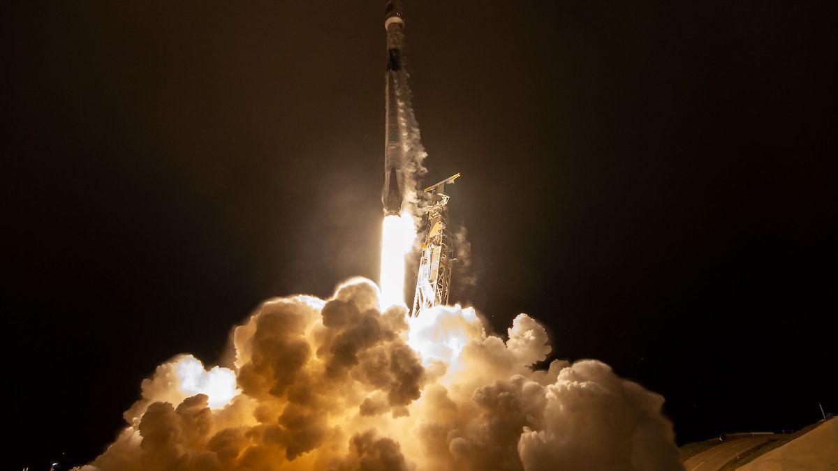 SpaceX je na vrcholu. Vypouští stejně raket jako Čína nebo kdysi Sověti