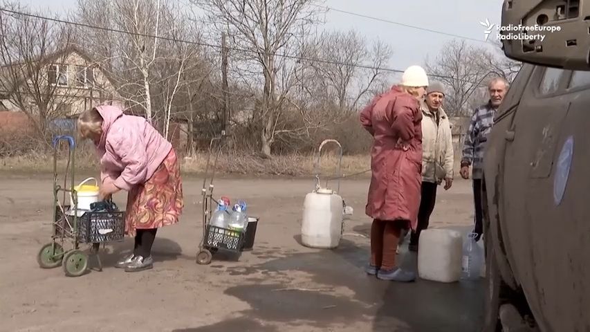 Video: Vodu už u Bachmutu nemají kde brát, sníh roztál