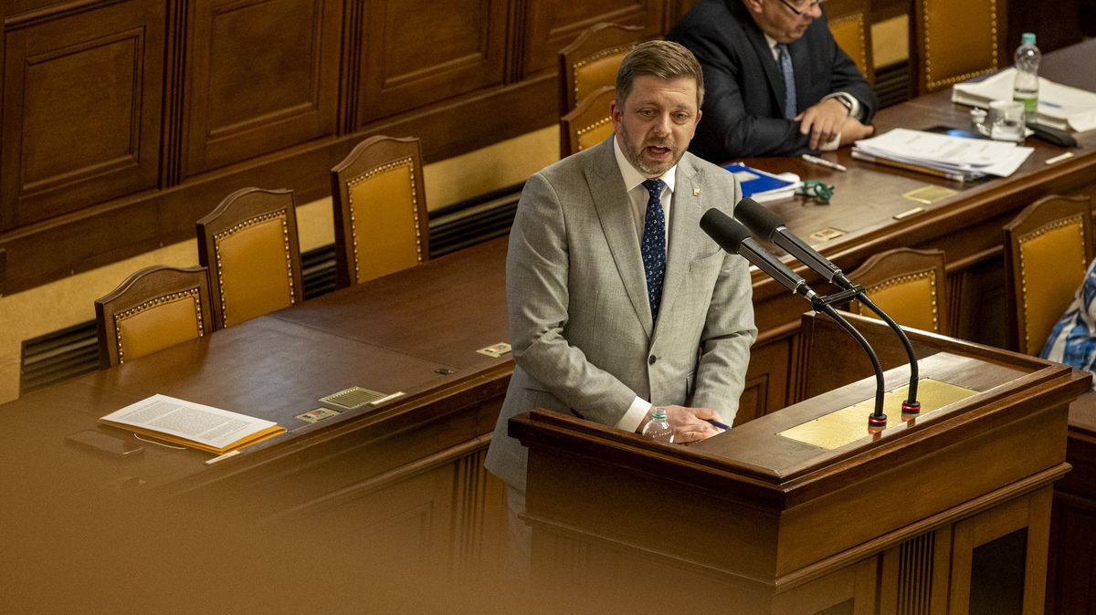 Rakušan upraví návrh na růst platů policistů a hasičů až podle vojáků