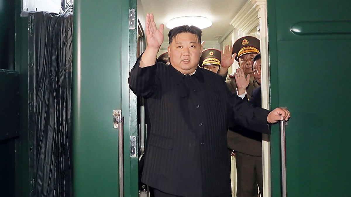 Kim Čong-un dorazil vlakem do Ruska. V nejbližších dnech se setká s Putinem