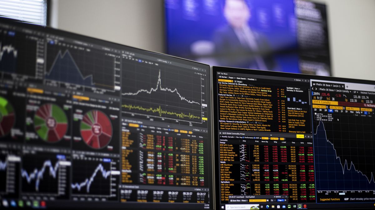 Finanční trhy úspěšně vstřebávají roztržku mezi Trumpem a Zelenským