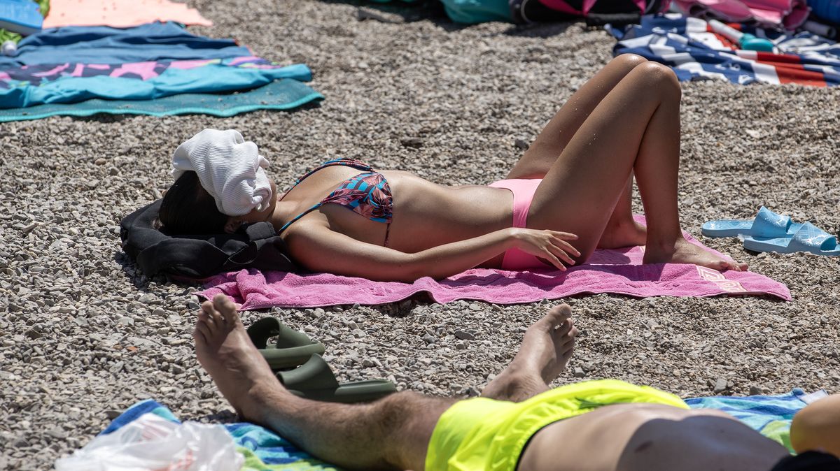 Jednou se tomu zasmějeme: Češi řeší placení eurem na dovolených