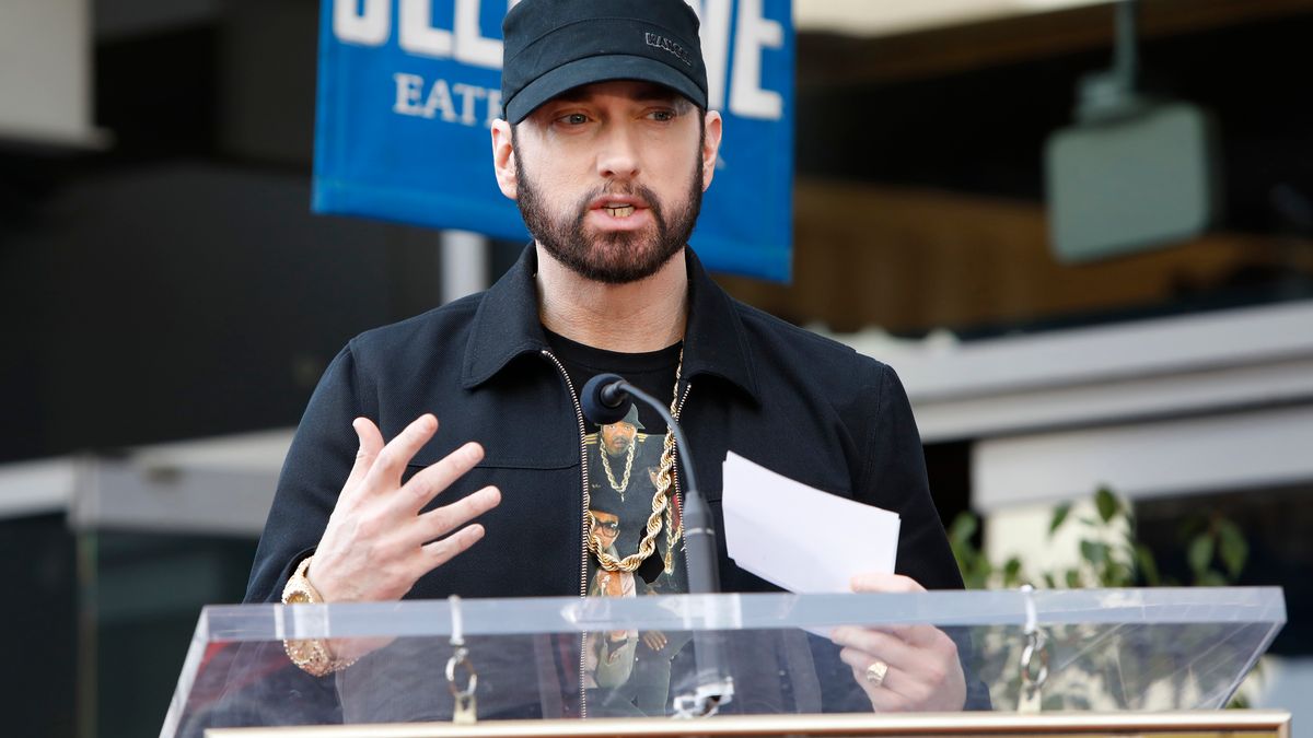 Vulgární hudba na pracovišti je obtěžování, rozhodl soud v USA. Hrál Eminem