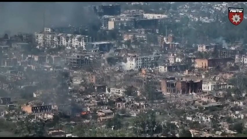 Město v první linii. Záběry z dronu odhalují zničený Vovčansk
