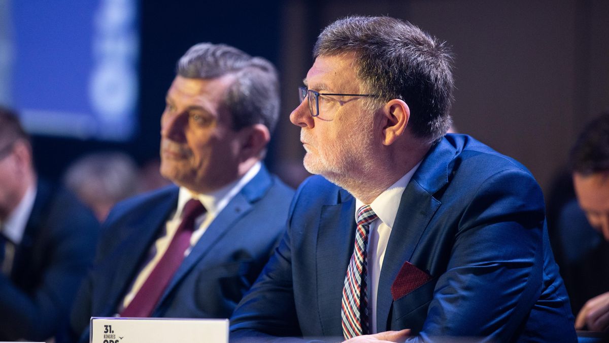 Ministr Stanjura konsoliduje spíš jen tak naoko