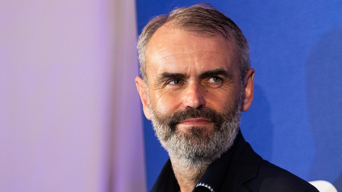 Šlachta vstupuje k Patriotům. Strany EU nehrají žádnou roli, říká politolog