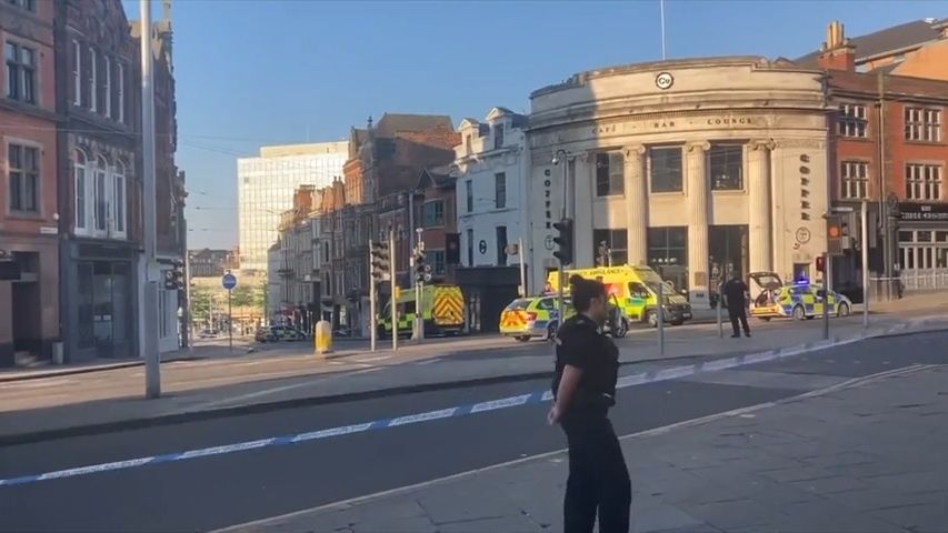 Policie v Nottinghamu hlásí „vážný incident“, město je ochromené