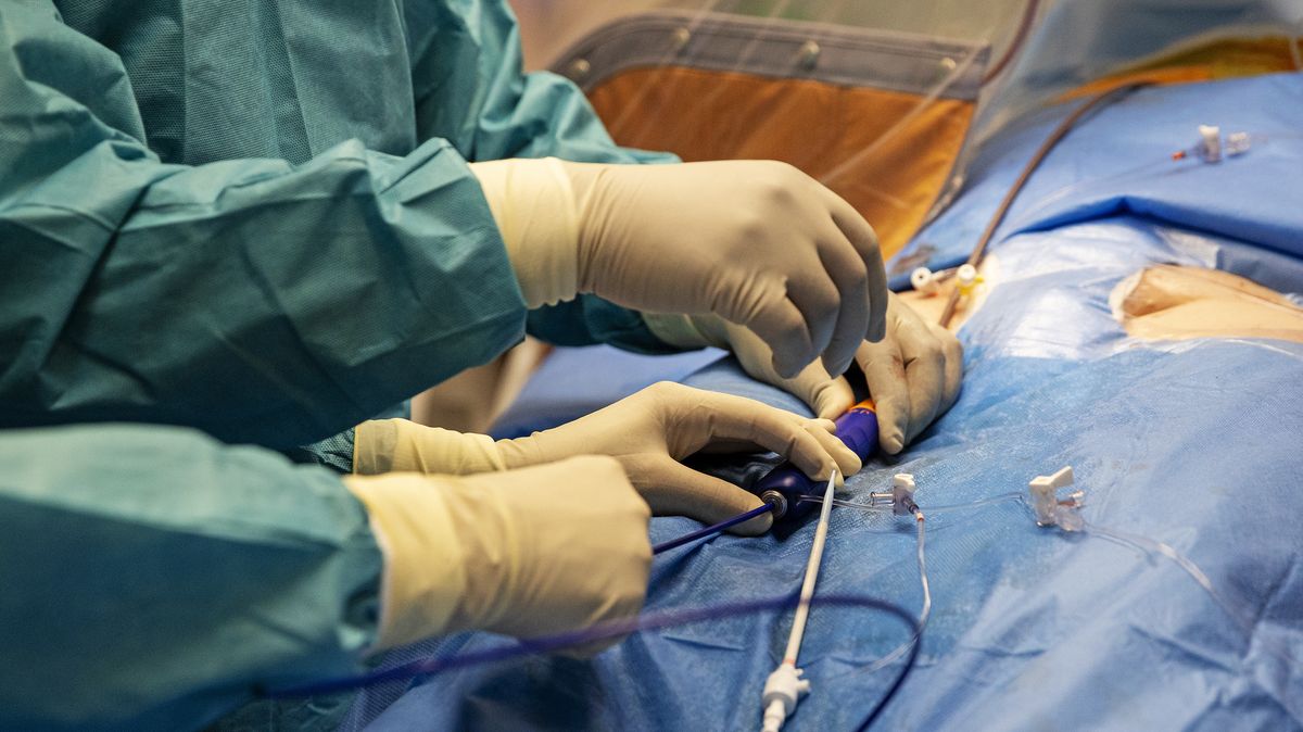 Ambulantní lékaři se s Válkem nedohodli, šanci mají dnes. Jinak bude stávka