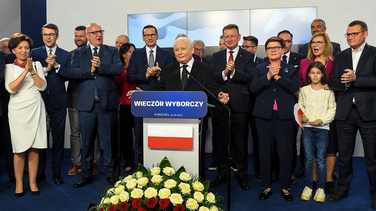 Sečteno. Volby do polského Sejmu vyhrál vládnoucí PiS, ale nemá většinu