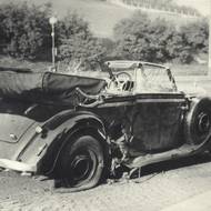 Heydrichův mercedes po útoku Josefa Gabčíka a Jana Kubiše z paraskupiny Anthropoid. 