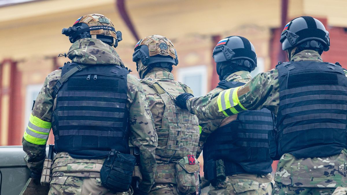 Rusko tvrdí, že v noci zničilo 150 dronů z Ukrajiny a muselo zavřít letiště