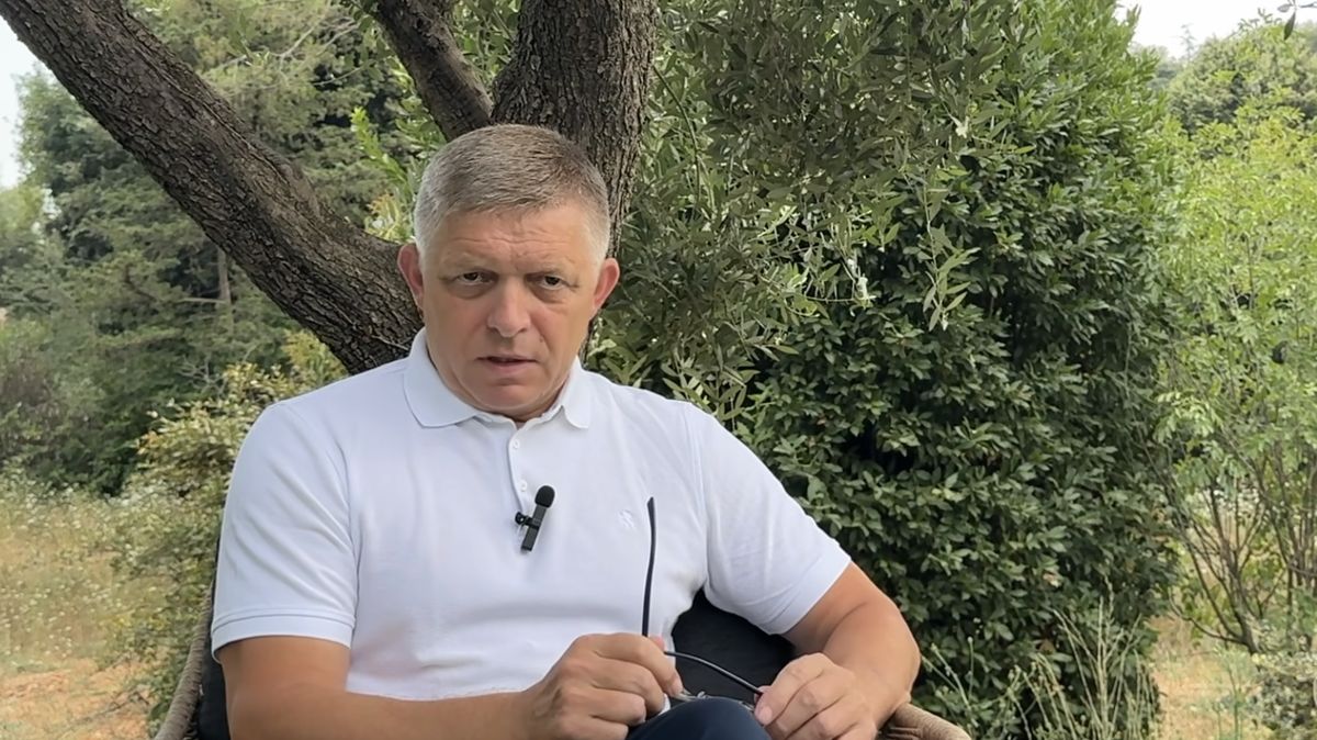 Fico kritizoval Fialu za slova ke smíru Bratislavy s Babišem o členství v StB