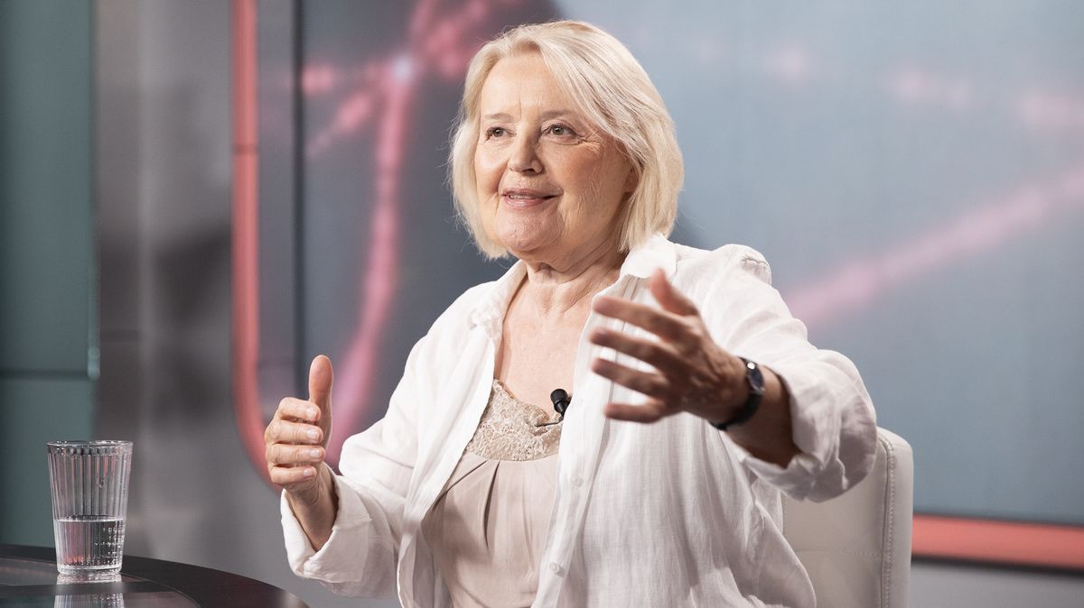 Magda Vášáryová: Zažili jsme Mečiara i různé ožralce, zvládneme i Fica