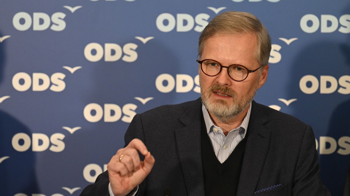 Výstraha pro Petra Fialu. Co může čekat ten, kdo prohraje krajské volby