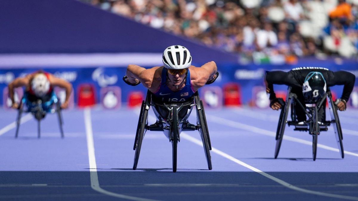 Osm medailí z paralympiády? I tak podle parasportovce svět Česku ujel