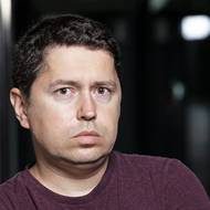 V polovině listopadu 2018 Babišův syn Andrej v sérii investigativních reportáží Seznam Zpráv otce obvinil, že jej po vypuknutí aféry Čapí hnízdo „uklidil“ na Krym, kde jej následně údajně proti jeho vůli zadržoval.