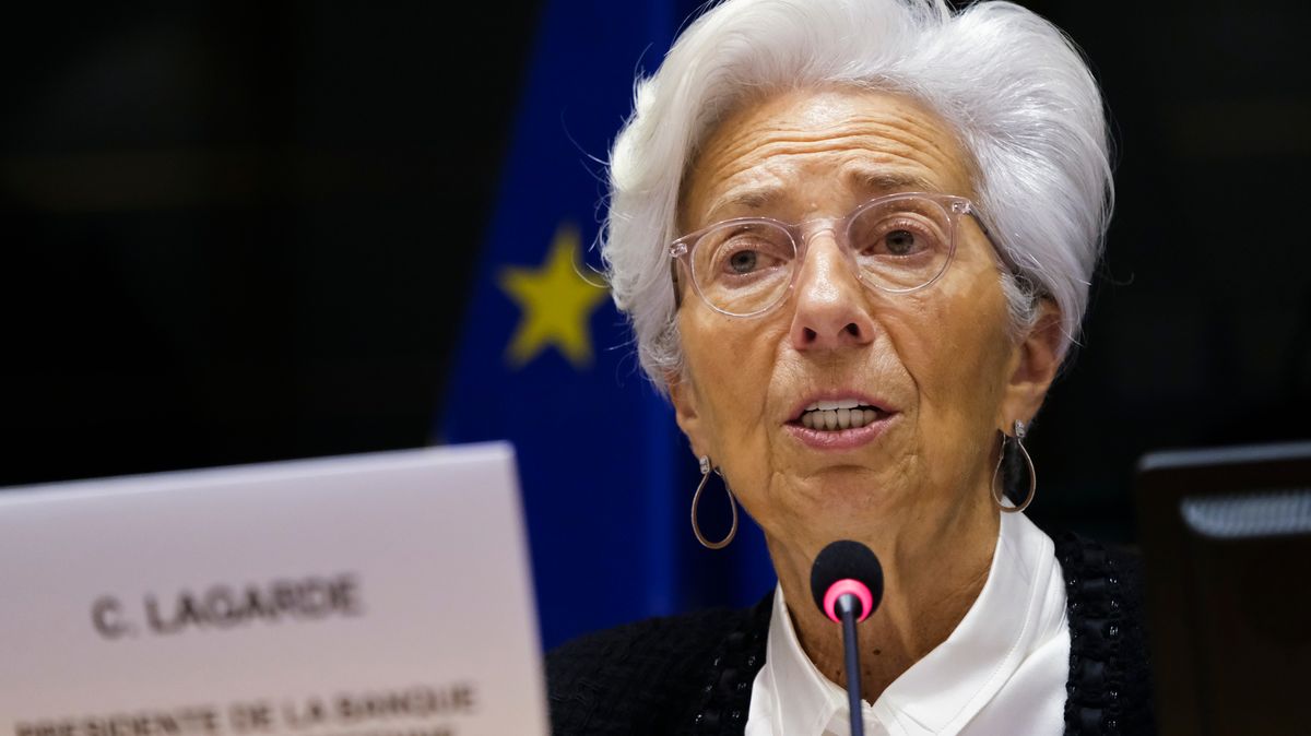 Šéfka Evropské centrální banky: Vysoká inflace tu zůstane „nějakou dobu“