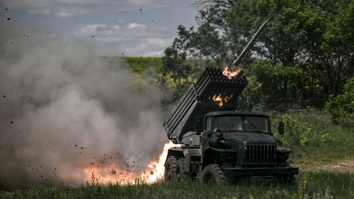 Ukrajina přiznala vyšší ztráty vojáků