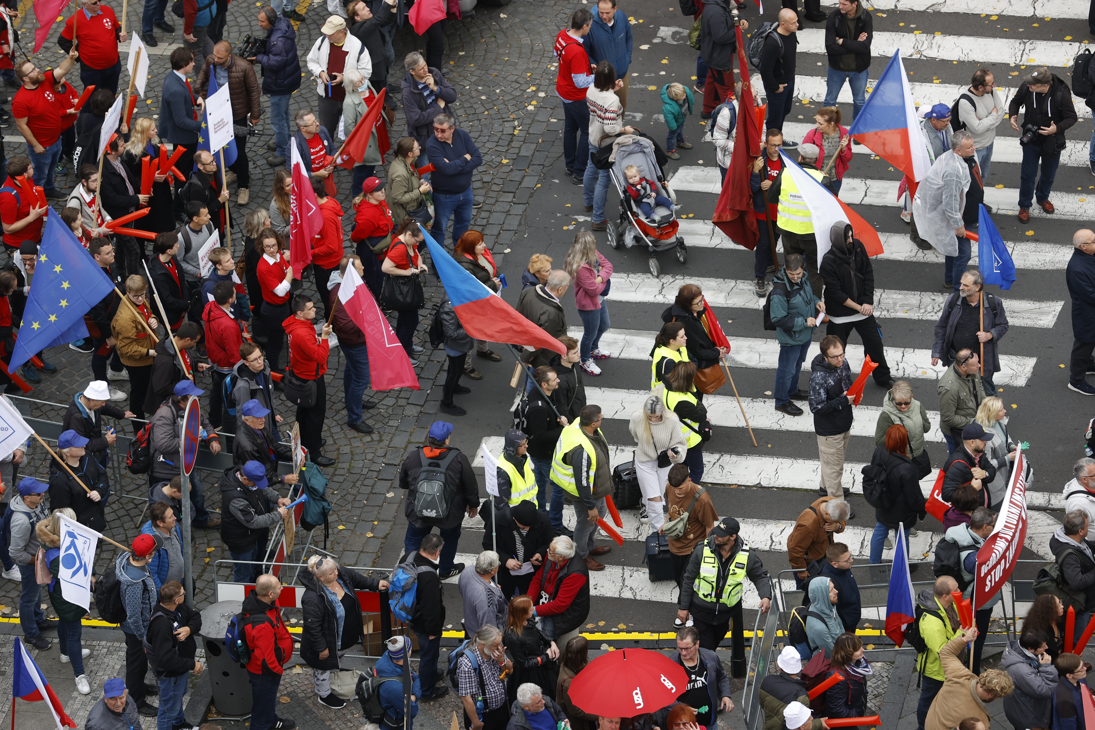 Zensierte Massenproteste Gegen Ukraine-Krieg +UPDATE 19.09.+ Prag ...