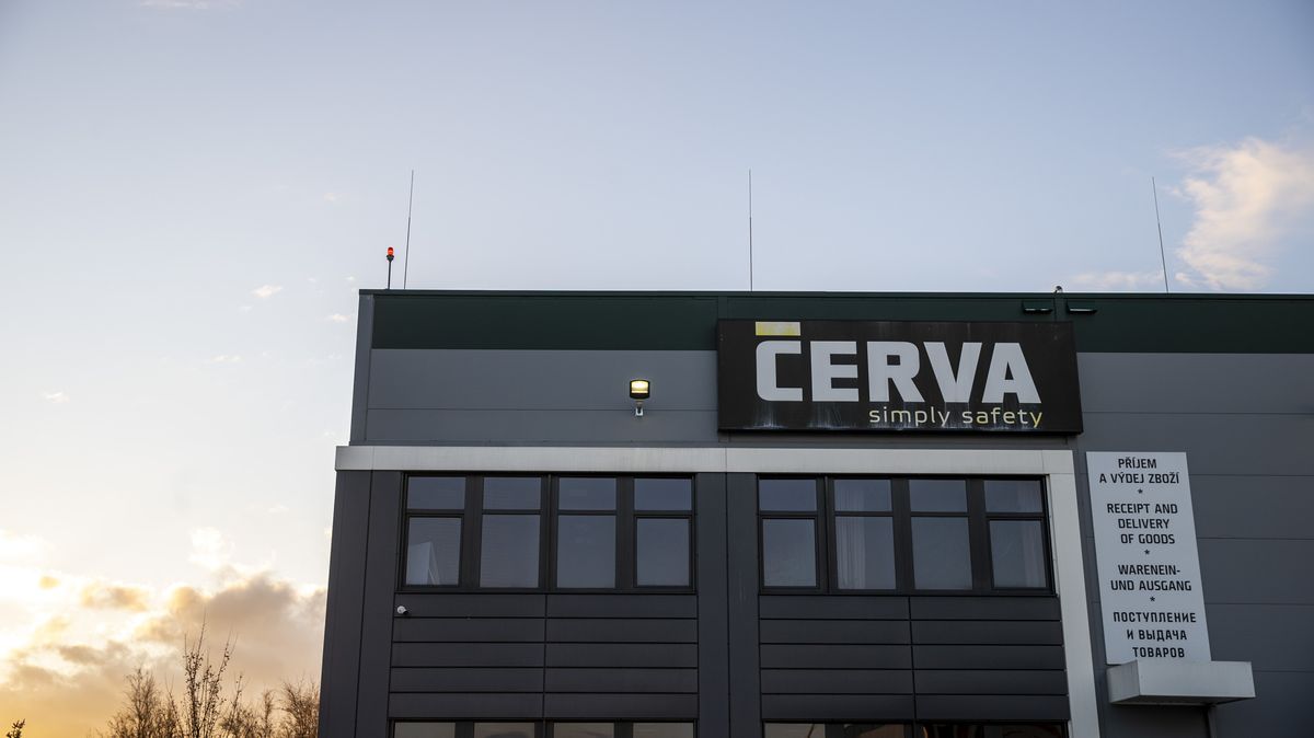 Italská firma kupuje výrobce ochranných prostředků z Jenče