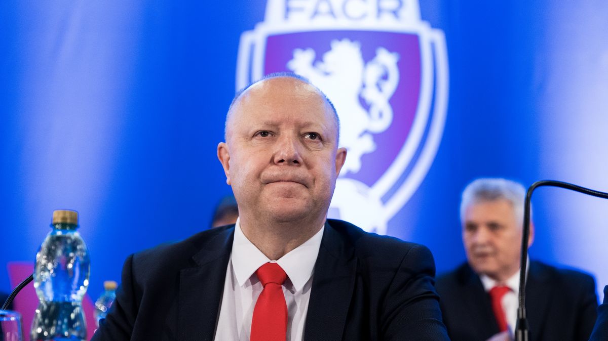 Fousek obhajuje pozici prvního muže fotbalu. Hrozí návrat starých časů?