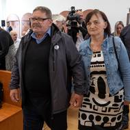 „Absolutně mě to zaskočilo, nedává mi to žádnou logiku a jsem zvědavý na zdůvodnění soudu,“ prohlásil podle deníku Pravda po odchodu Jozef Kuciak. Kuciakovi se chtějí odvolat k Nejvyššímu soudu. Trest pro Zsuzsovou nepovažují za dostatečnou satisfakci.