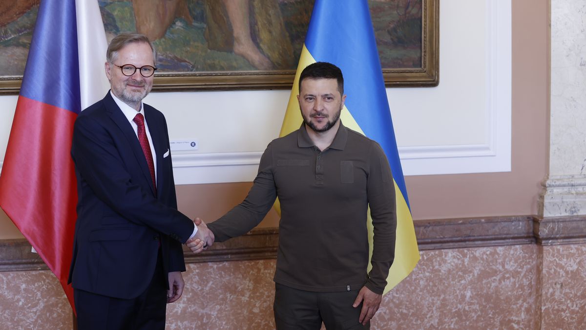 Fiala se Zelenským podepsali bezpečnostní dohodu mezi Českem a Ukrajinou