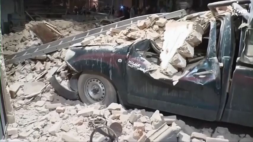 Z trosek se ozývá volání o pomoc. V Maroku začal boj s časem