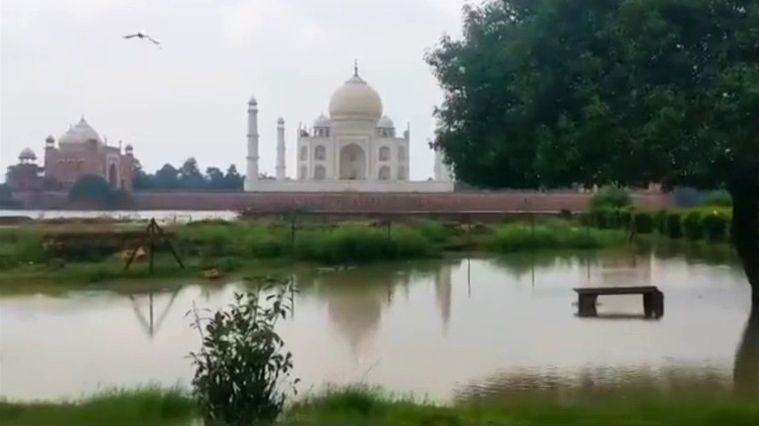 Video: Div světa v ohrožení, rozvodněná řeka překonala zdi Tádž Mahalu