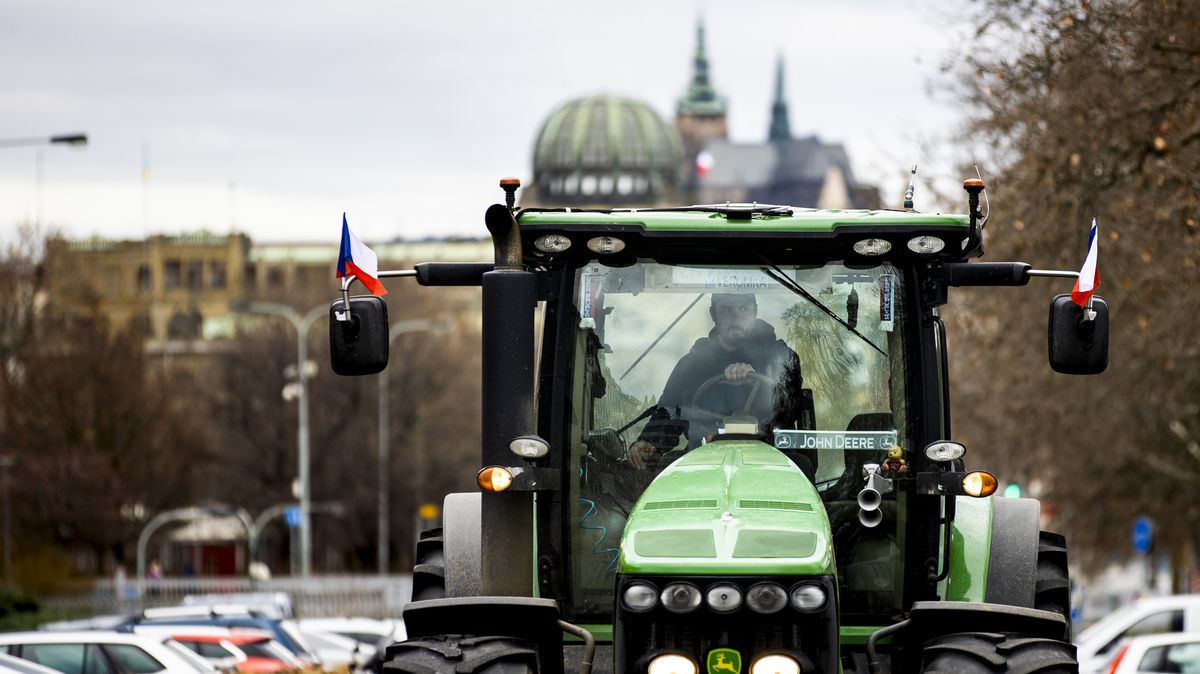 Na konci mistrovství světa v hokeji budou v Praze protestovat zemědělci