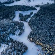 Závodní sjezdovky Gran Risa z ptačí perspektivy.