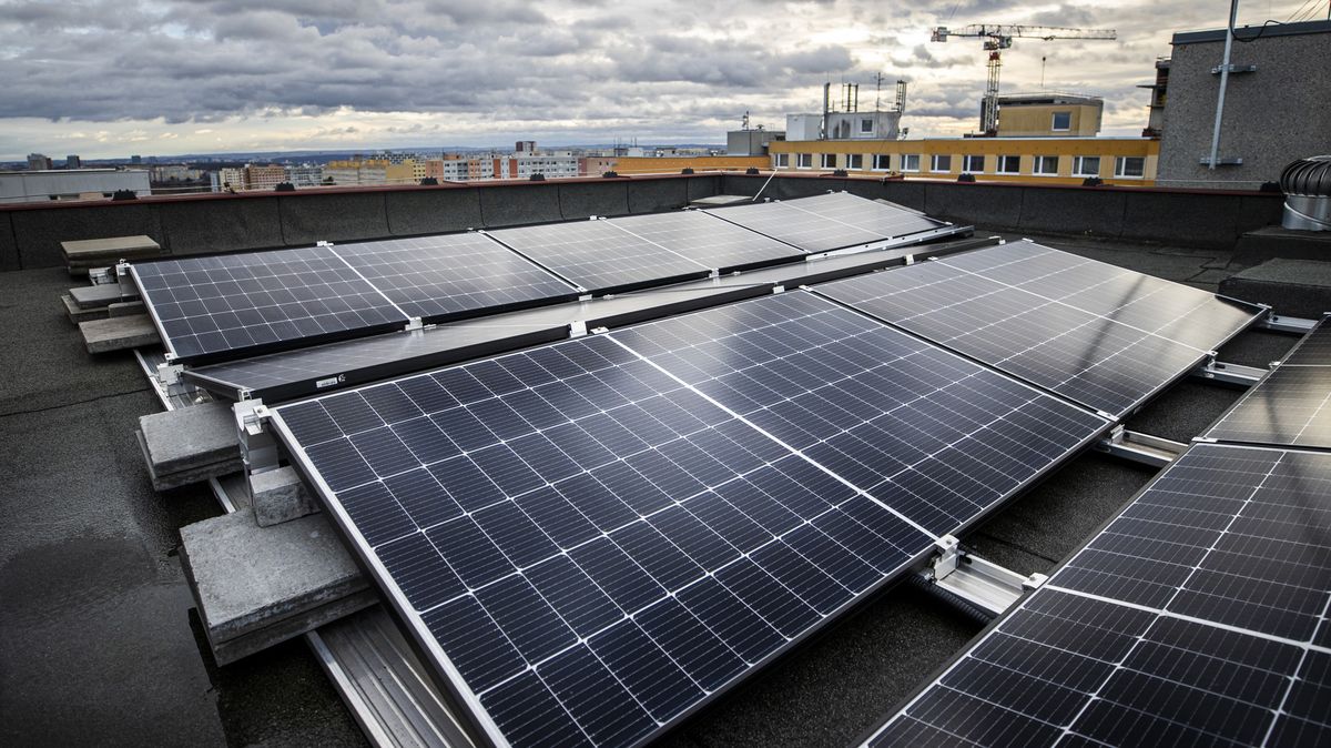 Provozovatel slunečních a vodních elektráren Geen Holding zkrachoval