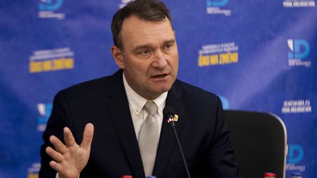 My budeme mít jeden klub. V tom je u Spolu podvod, říká Fiala z SPD