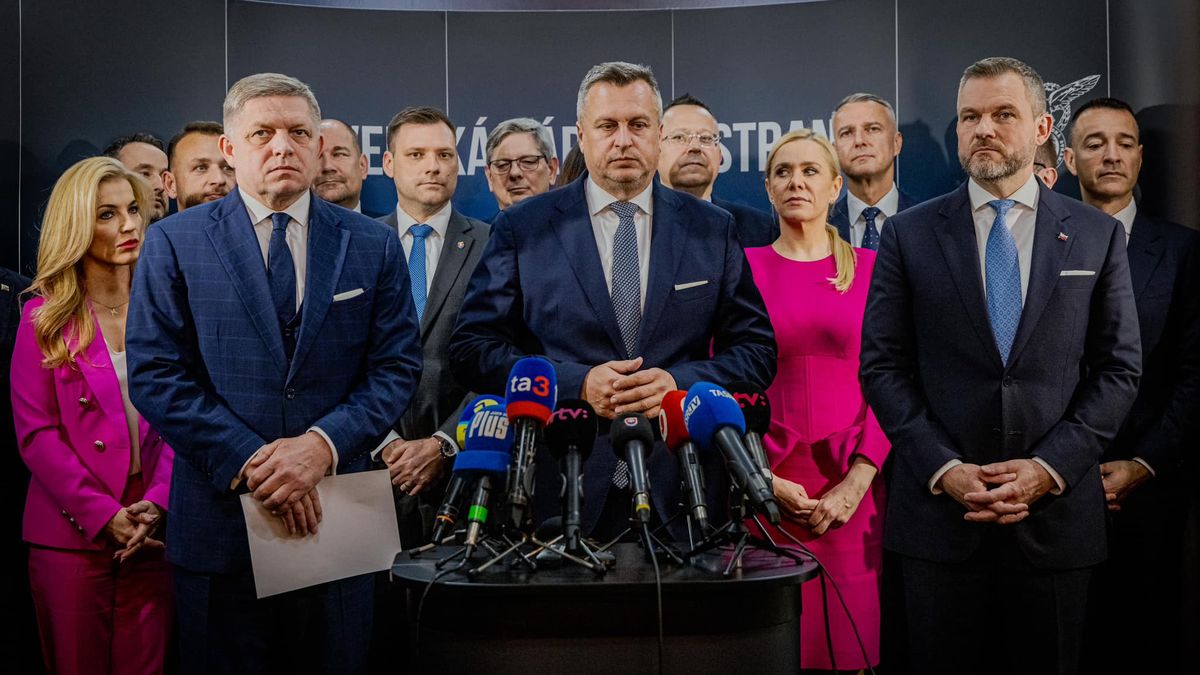 Šest slovenských poslanců odletělo do Ruska, Polsko jim prý zakázalo přelet