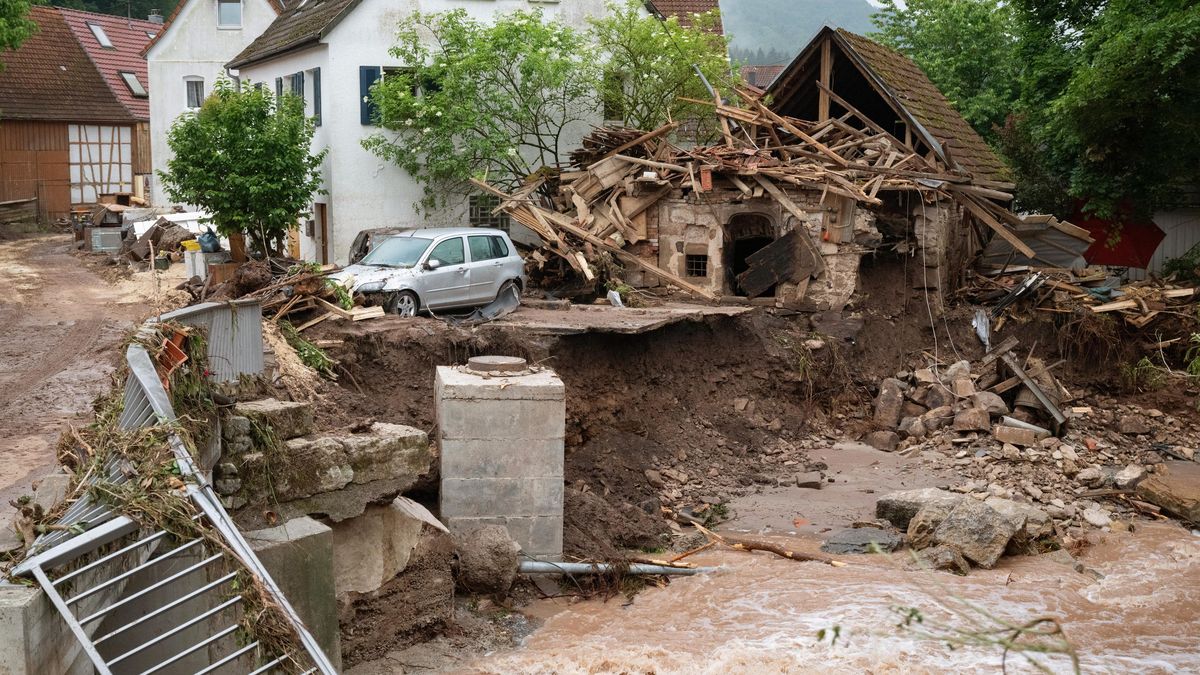 Fotky: Ústup vody odhalil spoušť, jakou zanechaly povodně v Německu