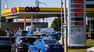 Vyvázat se ze zeleného příplatku k benzinu? Nemožné, Česku hrozí i pokuta
