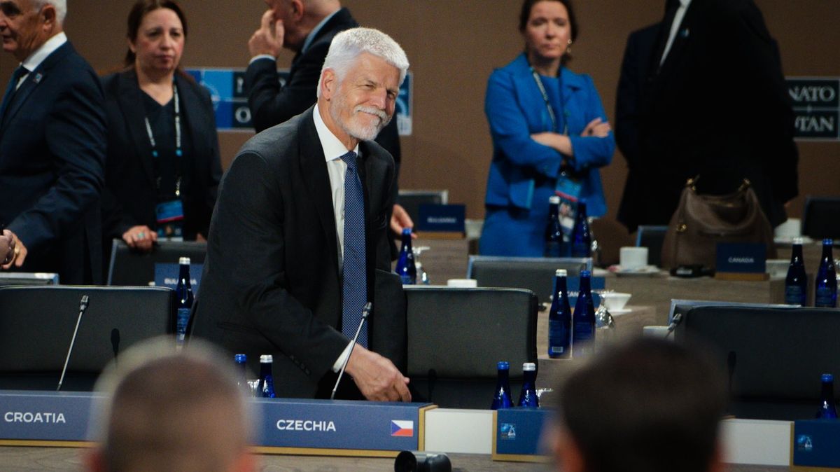 Země NATO musí zvýšit výdaje na obranu, východní státy to dělají, řekl Rutte