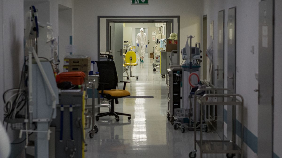 Hygienici zrušili karanténu 26 lidem, kteří byli v kontaktu s pacientem Bulovky