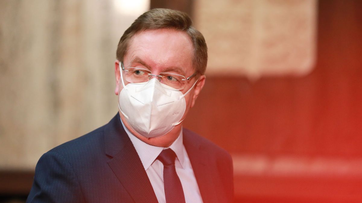 Skrytý byznys ministra zdravotnictví: desítky milionů za „kosmetické služby“
