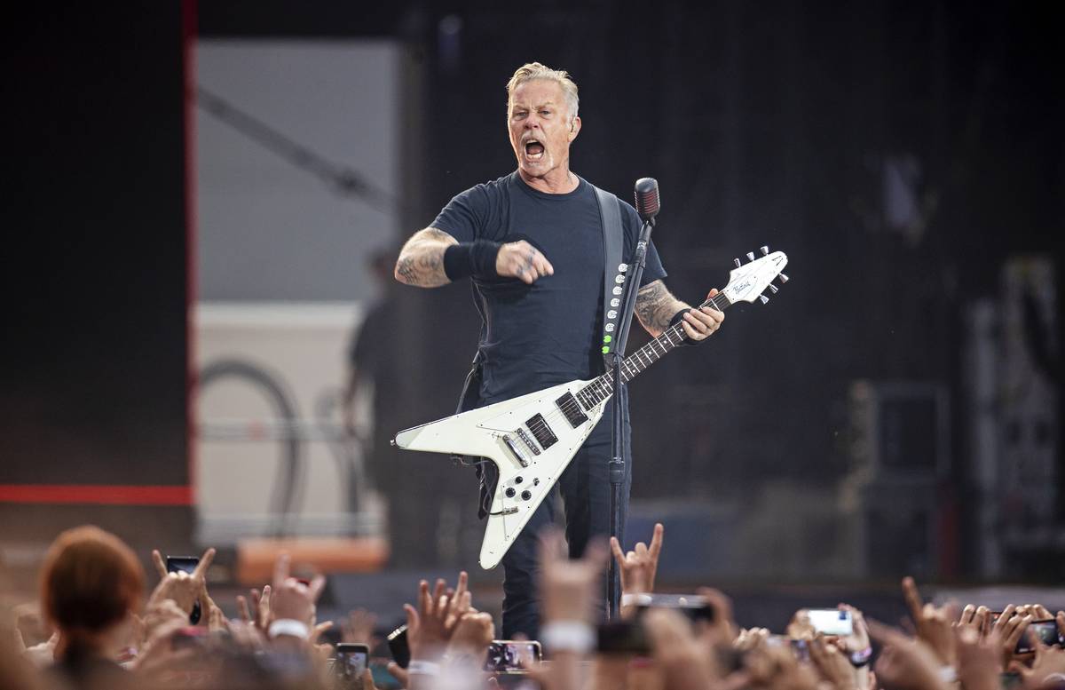 Metallica se ve středu večer v Praze ukázala s nabitým playlistem.