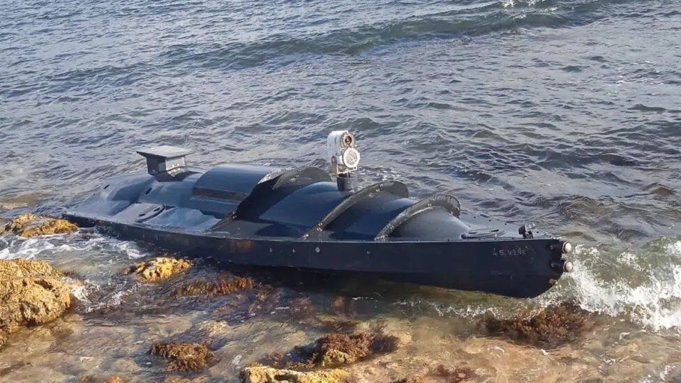 Video: U okupovaného Sevastopolu zřejmě útočila skupina vodních dronů