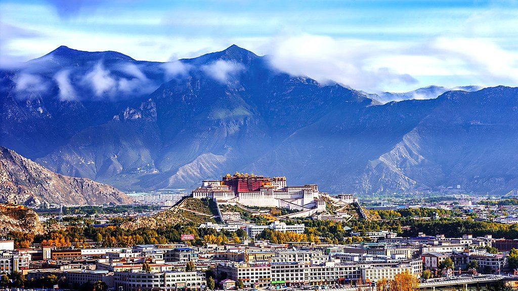 Čínská okupace Tibetu vrací otázku: Má každý národ právo na svou genocidu?