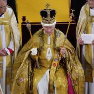 Korunovaci Velká Británie nezažila několik desetiletí. Poslední proběhla v roce 1953, více než rok poté, co Karlova matka usedla na trůn.