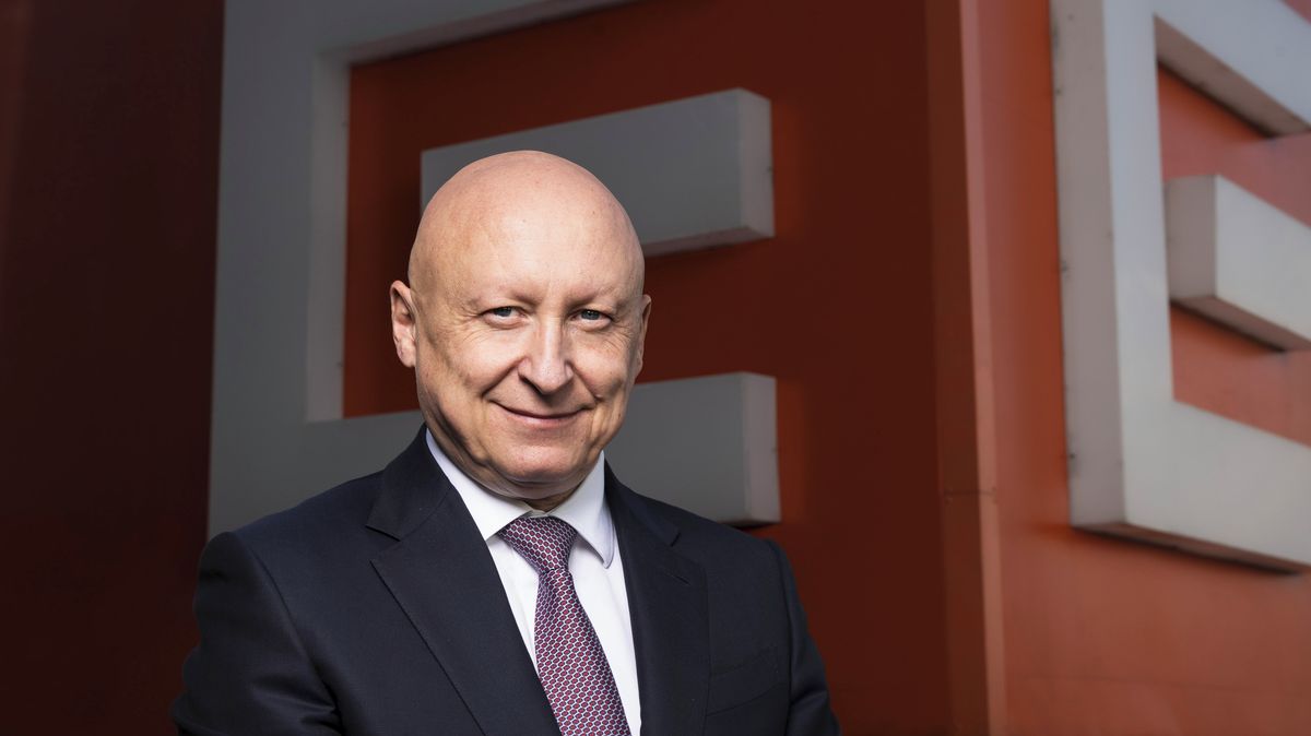 Pavel jednal se šéfem ČEZ Benešem o dění v energetice, mluvili i o rozdělení ČEZ