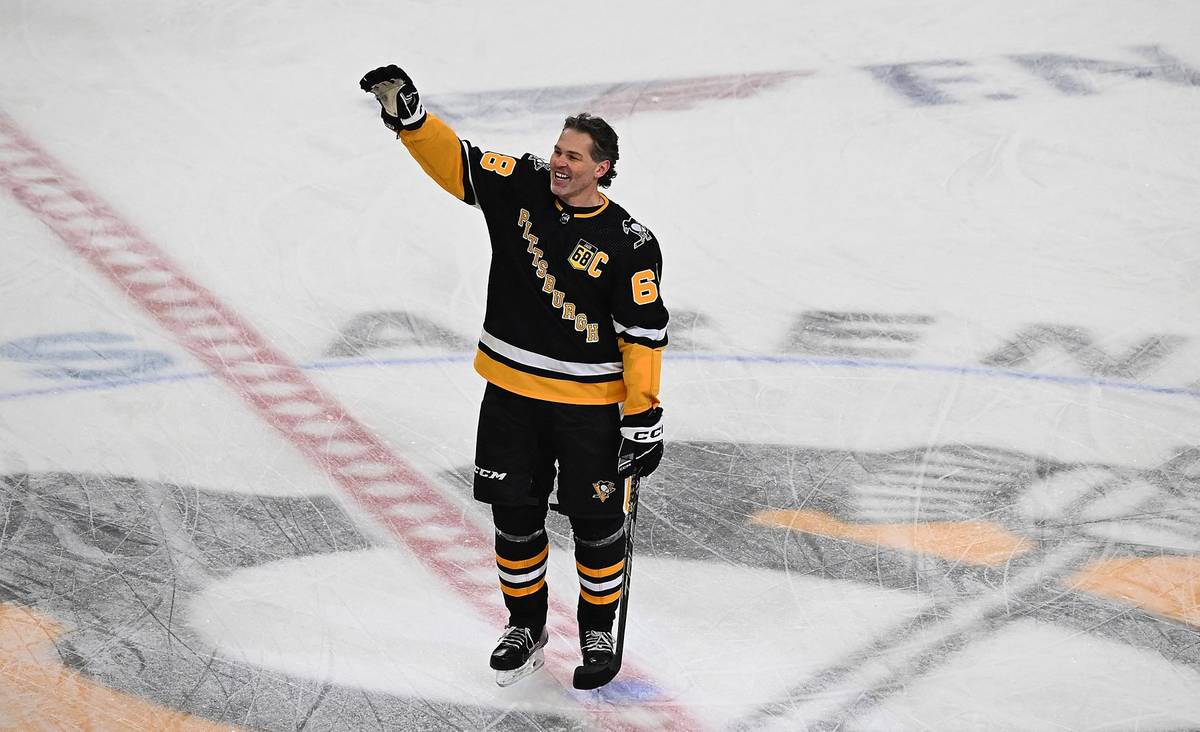 Jaromír Jágr se zúčastnil i rozbruslení Pittsburghu před zápasem s Kings.